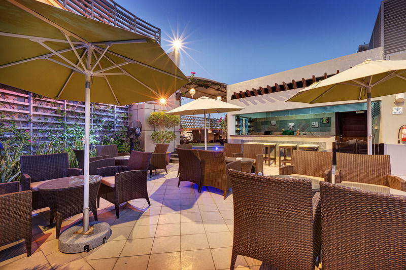 Abidos Hotel Apartamento Al Barsha Dubái Exterior foto