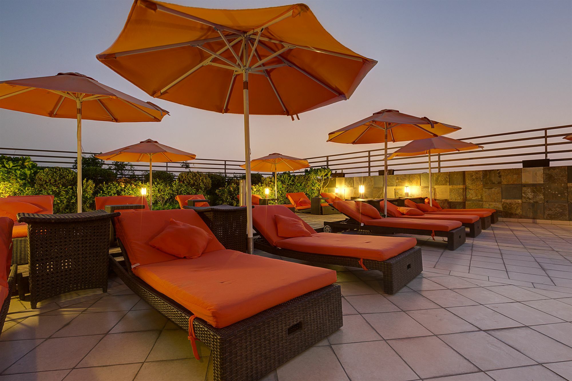 Abidos Hotel Apartamento Al Barsha Dubái Exterior foto